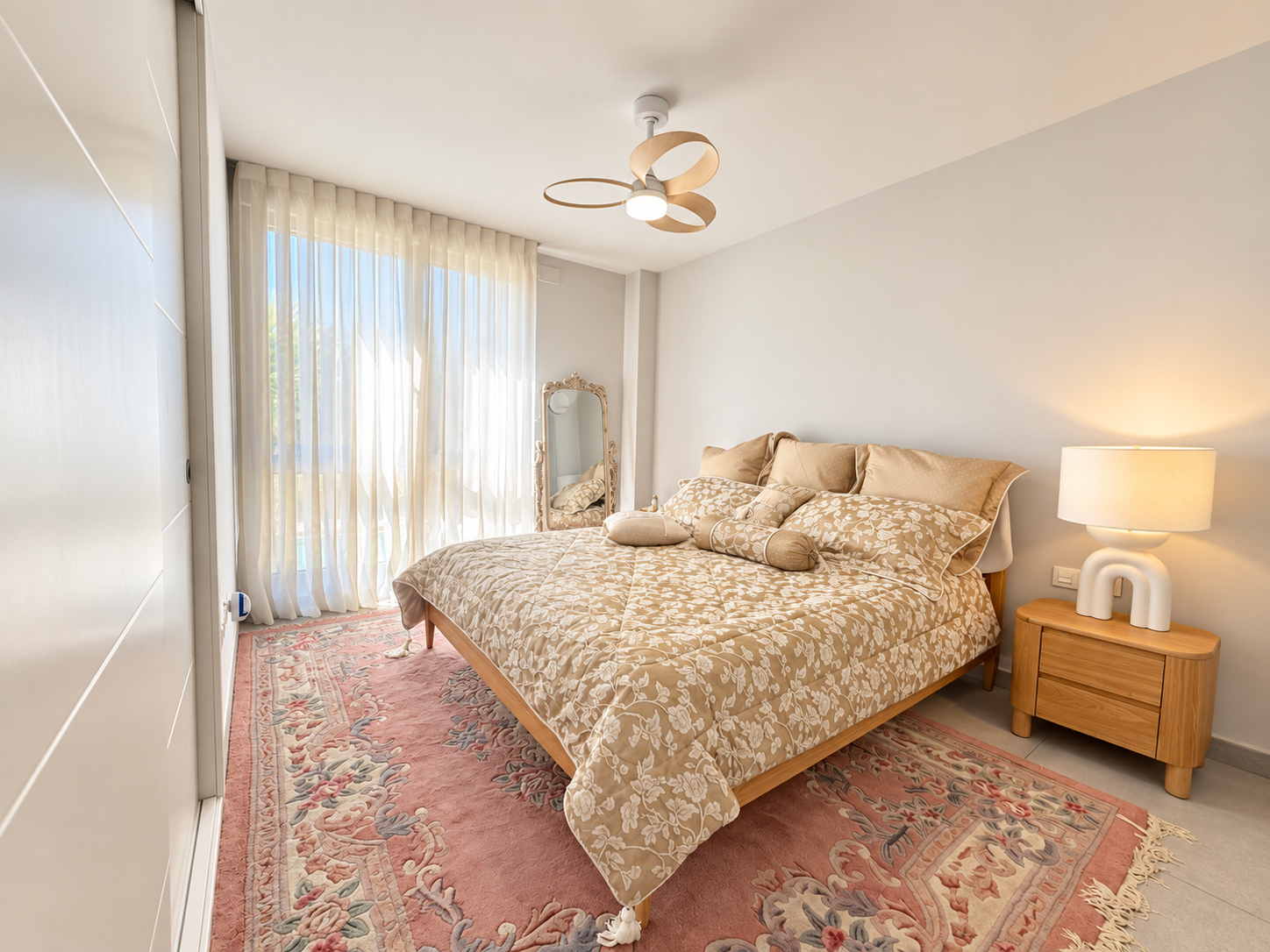 3 bedroom Apartment in Marbella, Malaga, Spain – 428-05664P