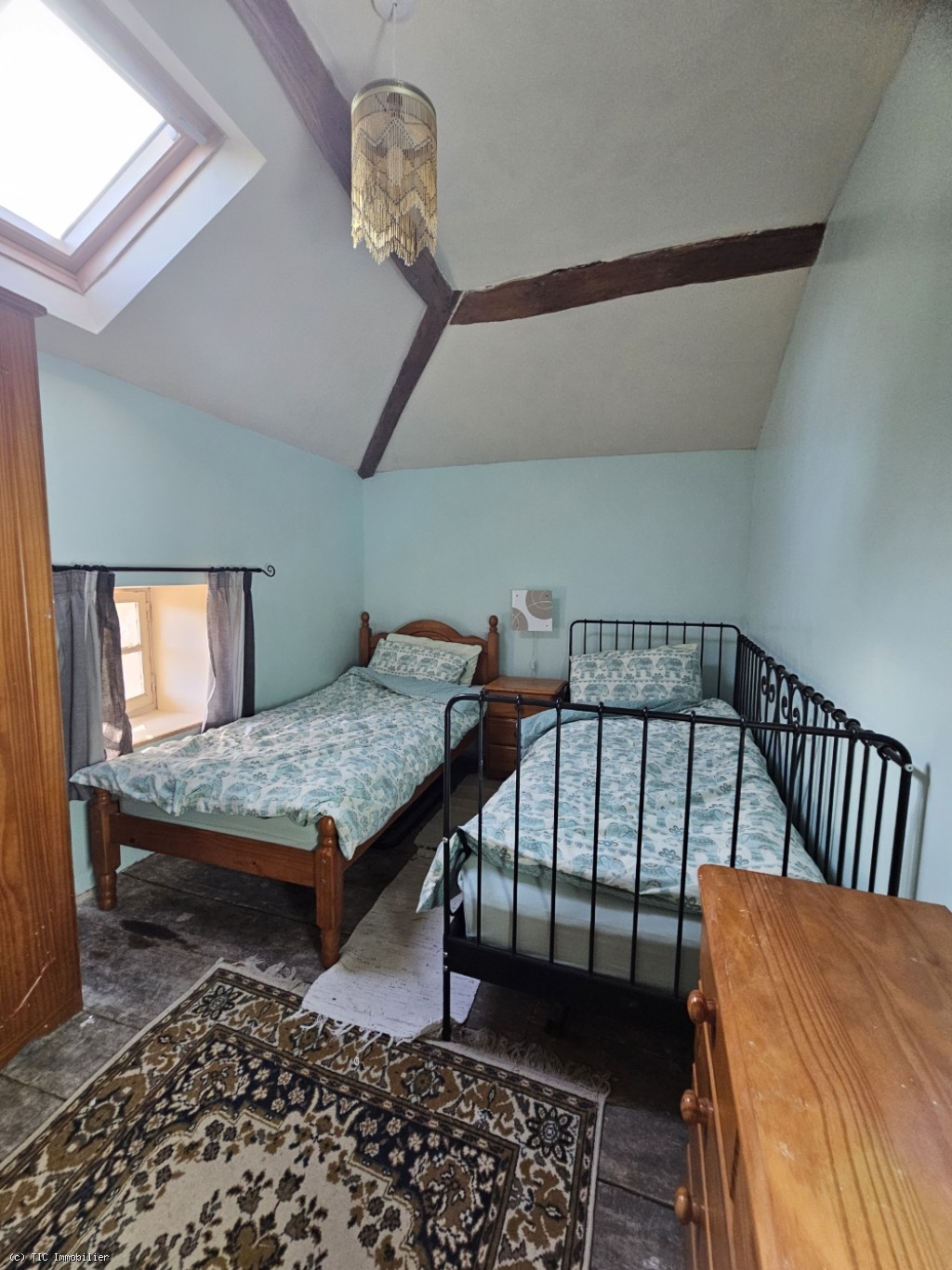 2 bedroom House in Champagne-Mouton, France – r7531