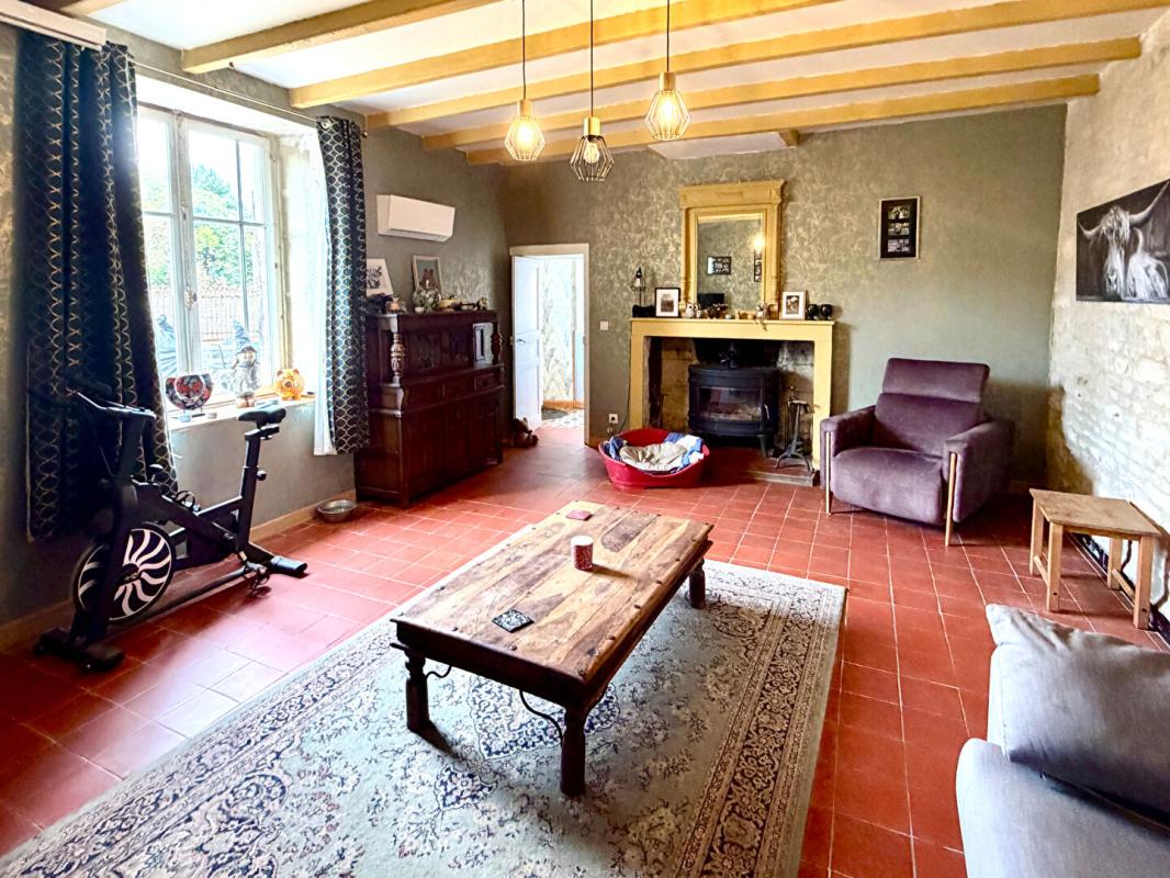 6 bedroom maison in Paizay Le Chapt, Deux-Sèvres, France
