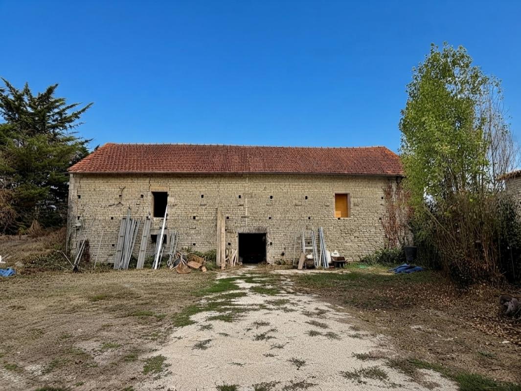 6 bedroom maison in Paizay Le Chapt, Deux-Sèvres, France