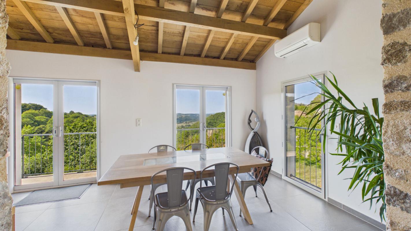 3 bedroom maison in Montbazens, Aveyron, France