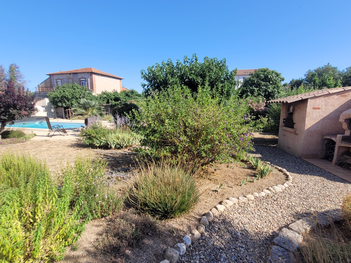 3 bedroom Detached House in Laurens, Herault, France – la369000ee