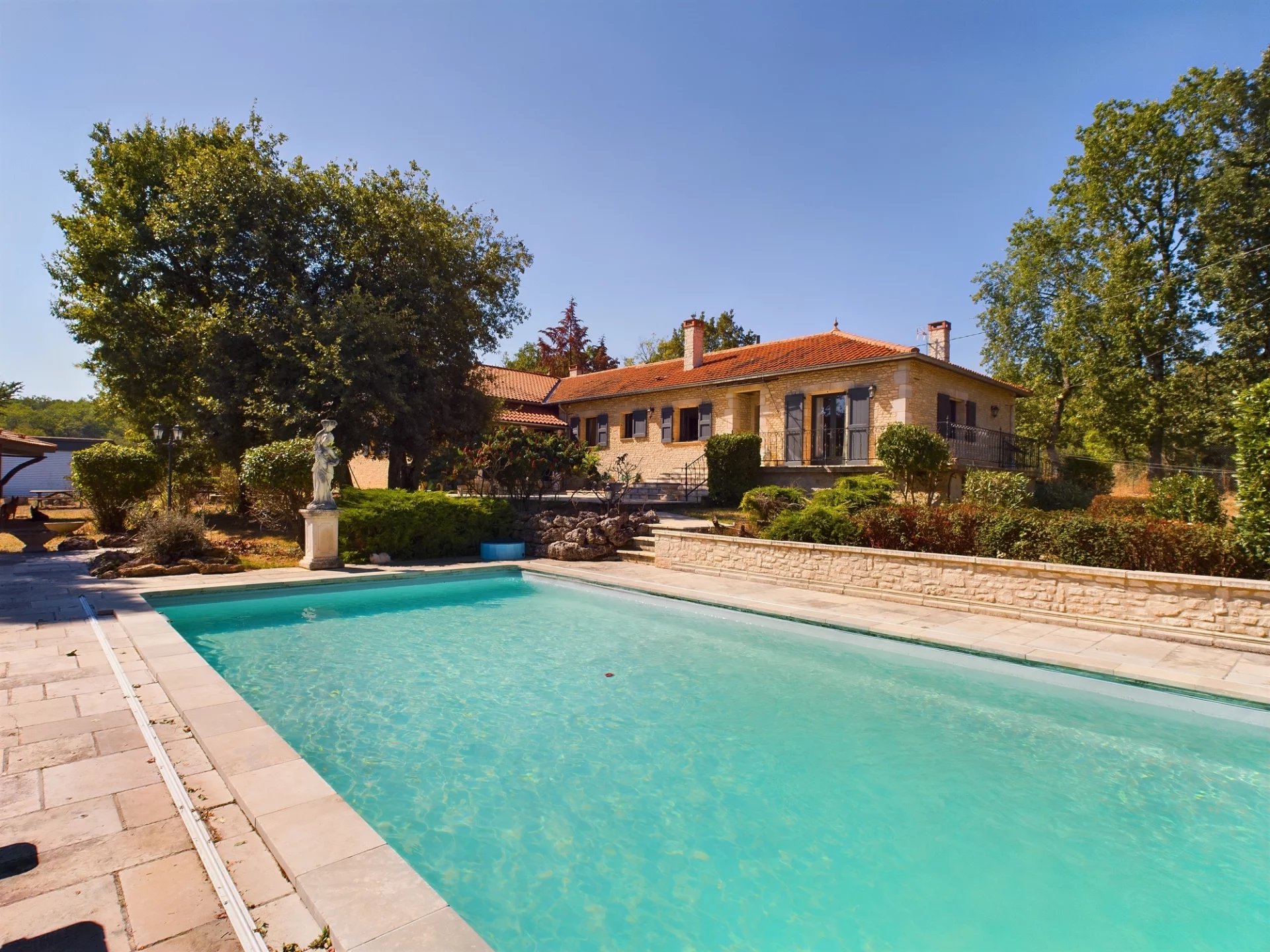 Unique property with landing strip, stables, heated pool, land and view, Occitanie – France – BVI71506
