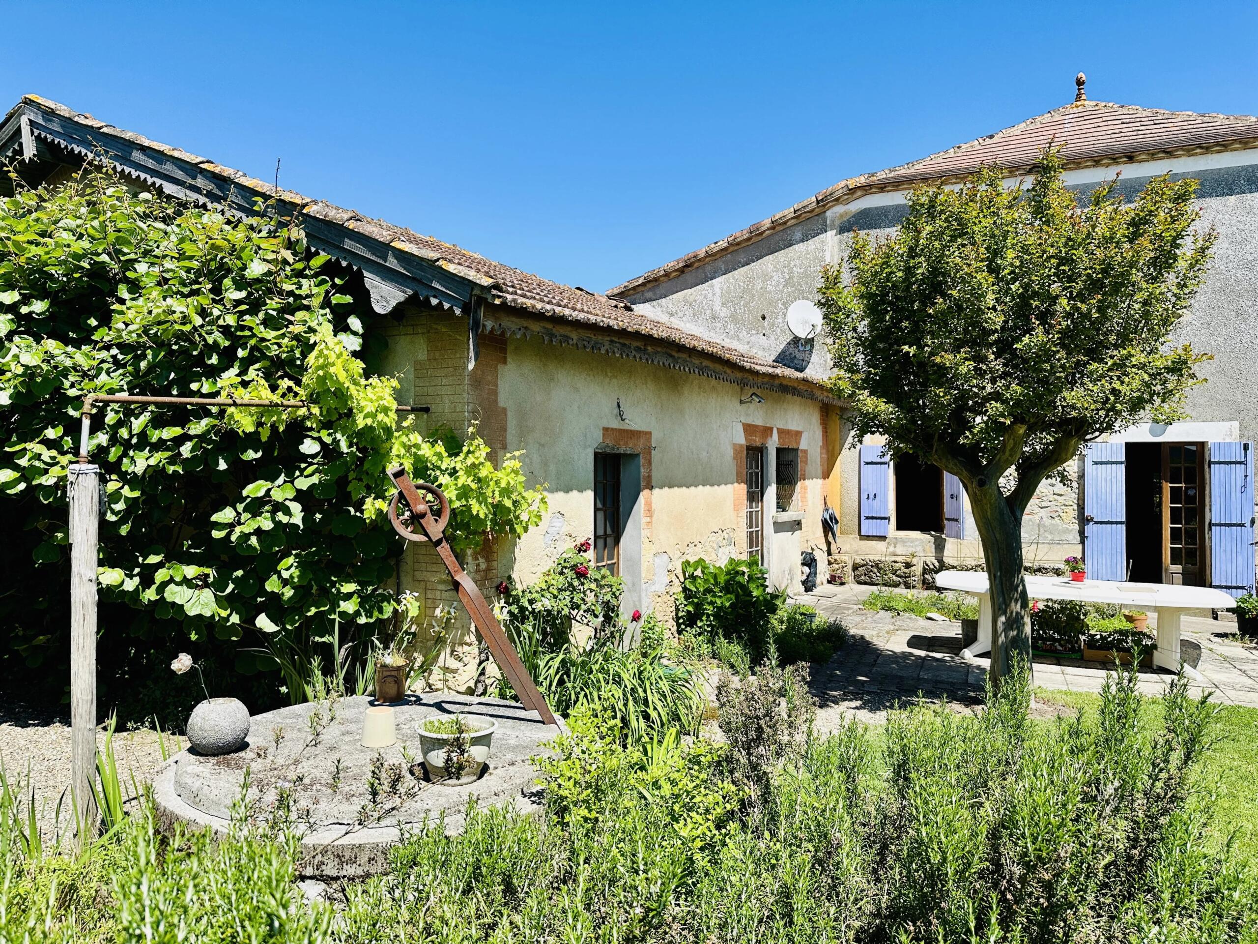 5-bedroom stone property with beautiful garden, guest annex and outbuildings, Nouvelle-Aquitaine – France – BVI75351