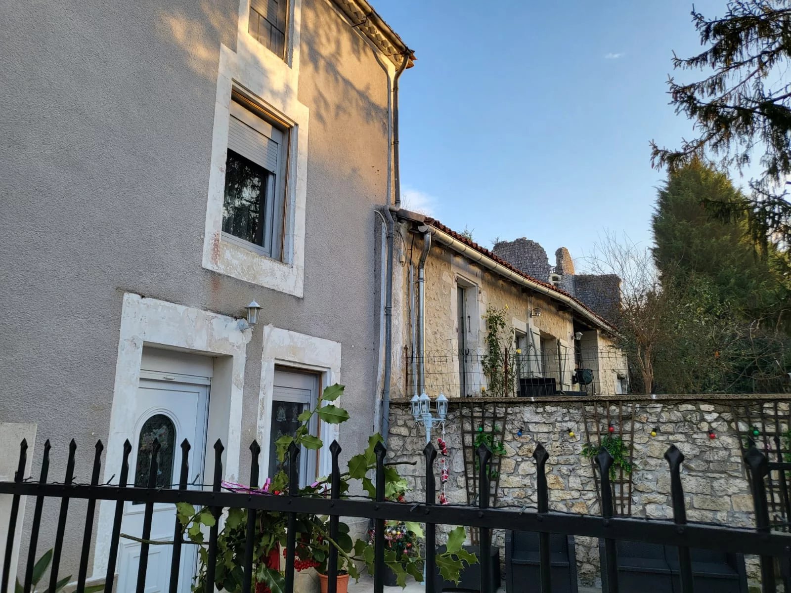 Lovely terraced cottage close to a lively village, Nouvelle-Aquitaine – France – BVI64788