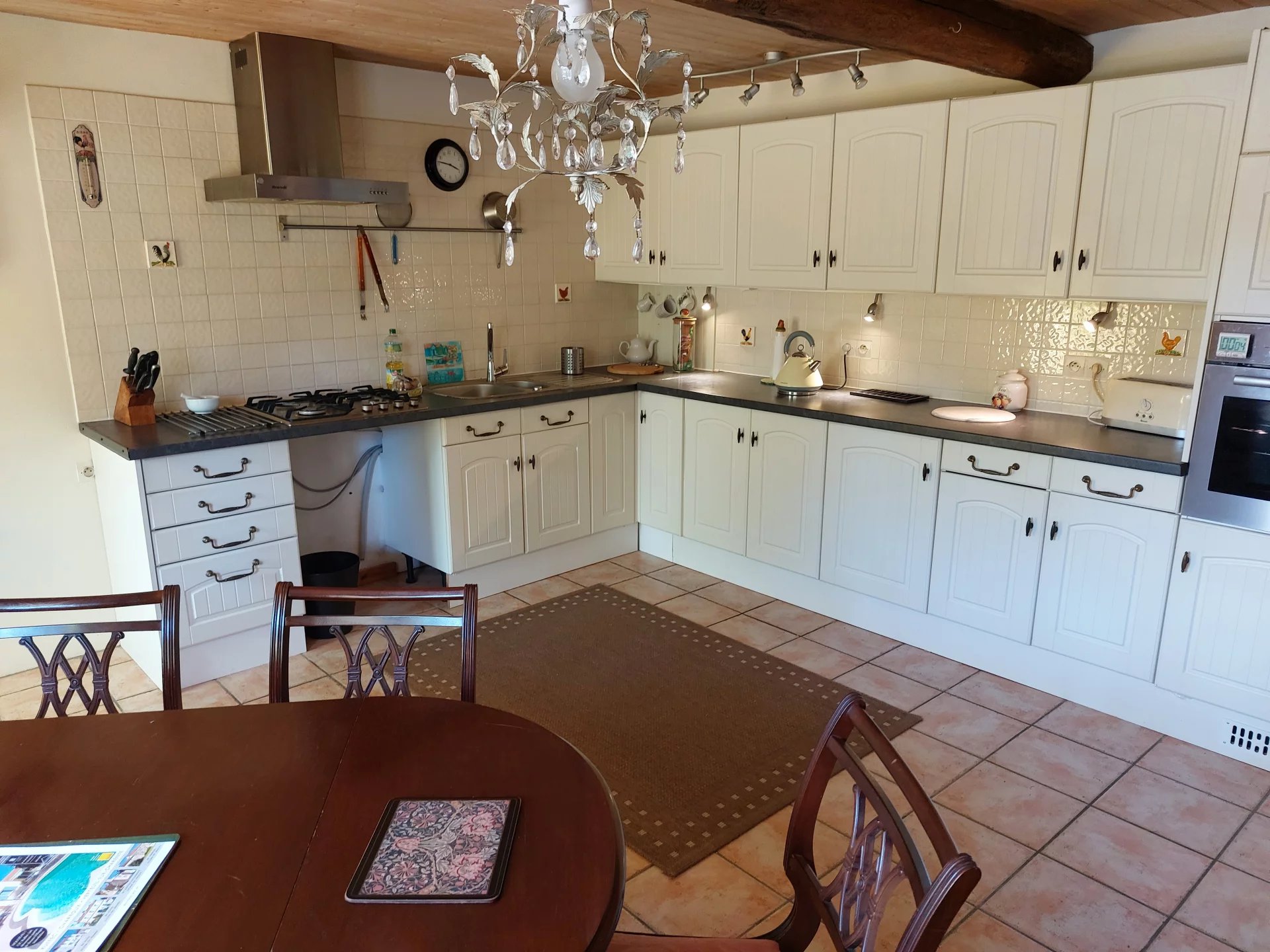 Pretty 4/5 bed property with garage just 5 minutes from Aulnay, Nouvelle-Aquitaine – France – BVI66246