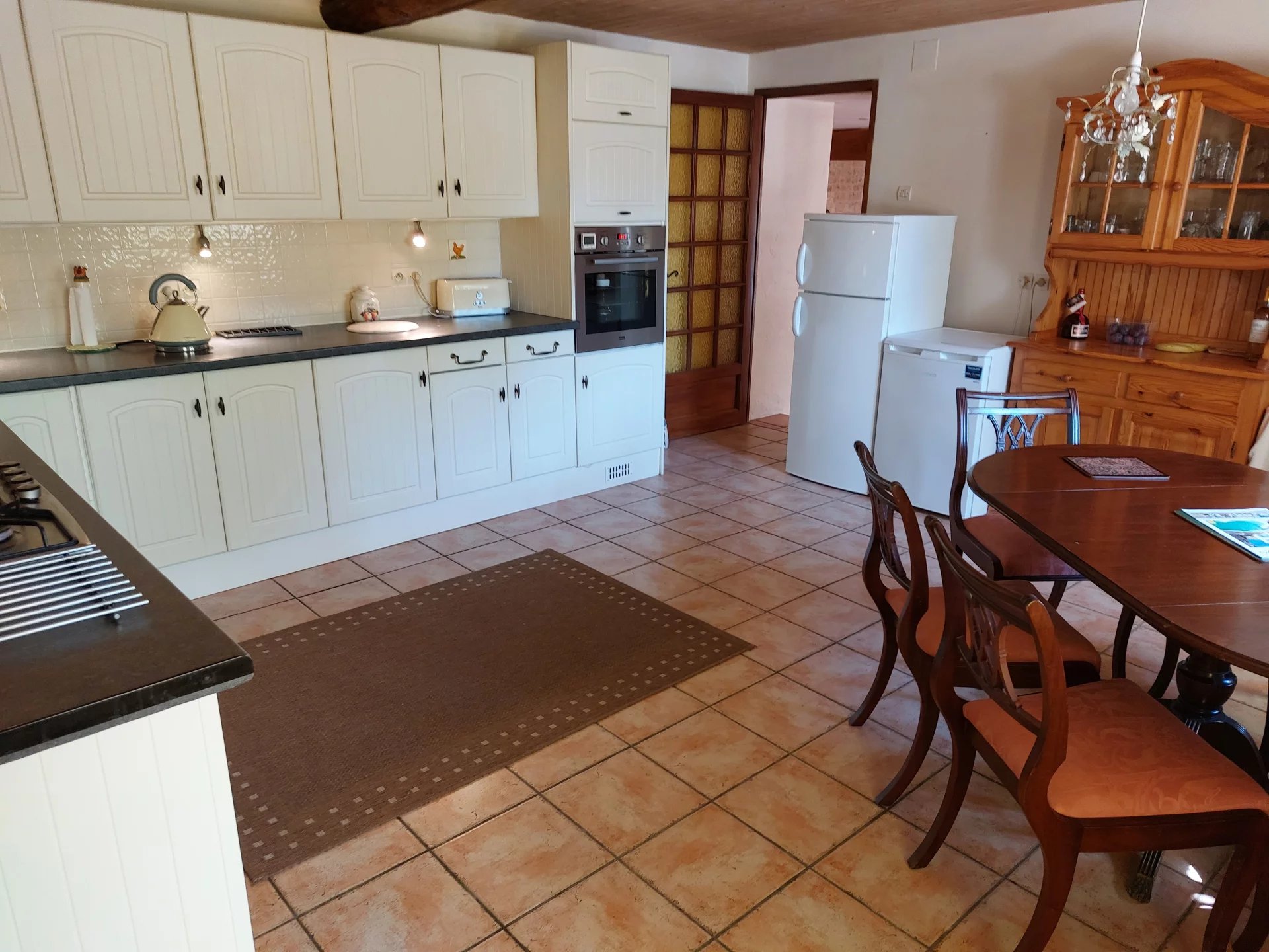 Pretty 4/5 bed property with garage just 5 minutes from Aulnay, Nouvelle-Aquitaine – France – BVI66246