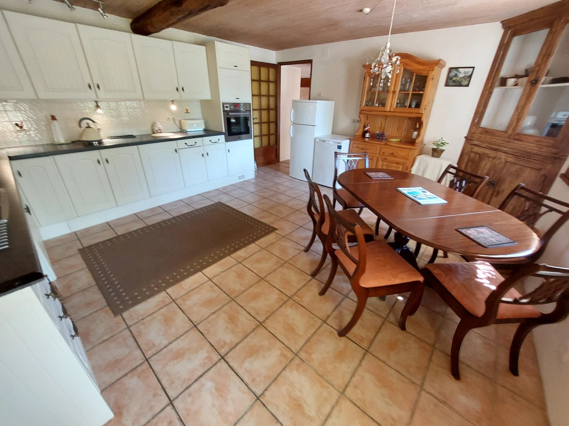 Pretty 4/5 bed property with garage just 5 minutes from Aulnay, Nouvelle-Aquitaine – France – BVI66246