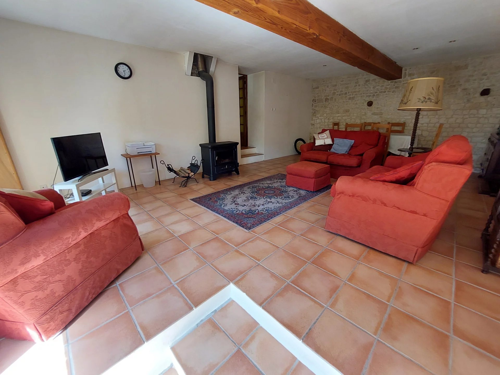 Pretty 4/5 bed property with garage just 5 minutes from Aulnay, Nouvelle-Aquitaine – France – BVI66246