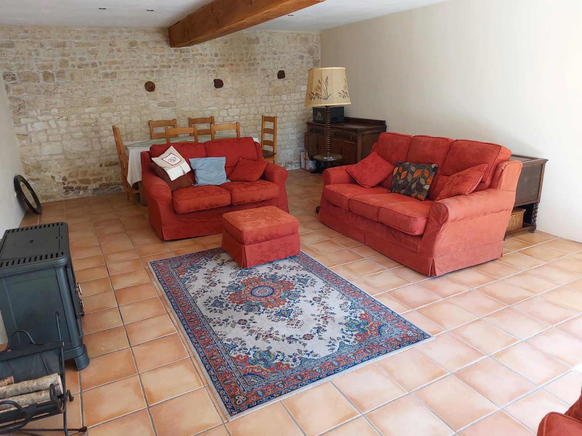 Pretty 4/5 bed property with garage just 5 minutes from Aulnay, Nouvelle-Aquitaine – France – BVI66246