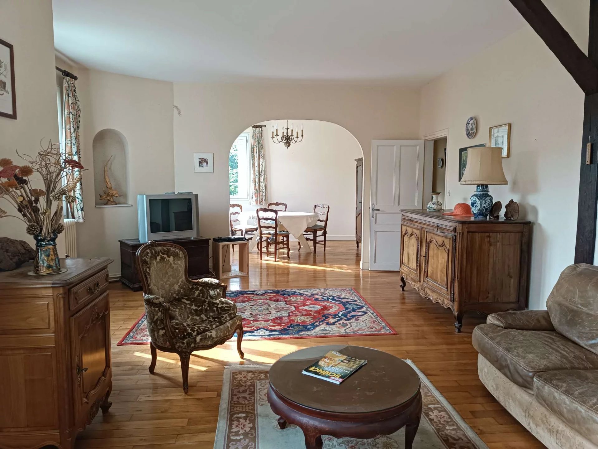 Character house, 225 m² – Wooded grounds, 3,000 m², near Montmorillon, Nouvelle-Aquitaine – France – BVI70574