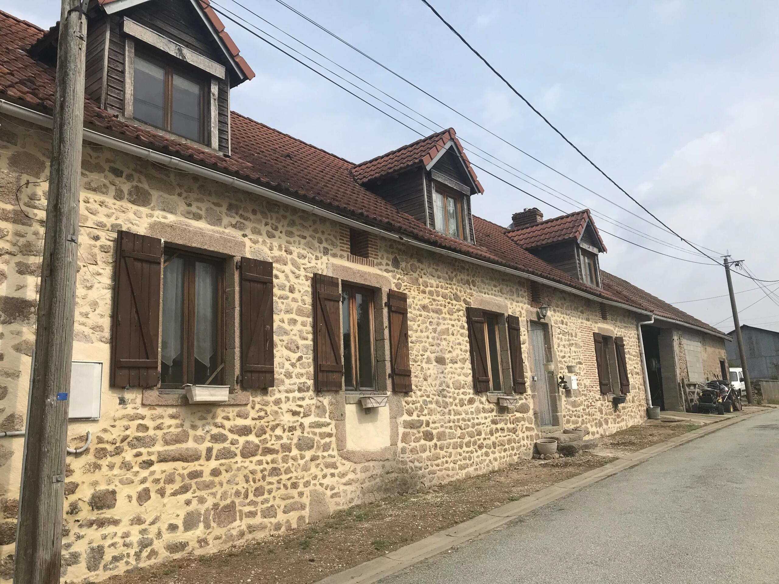 Detached farmhouse with garden in a quiet hamlet, Nouvelle-Aquitaine – France – BVI86988