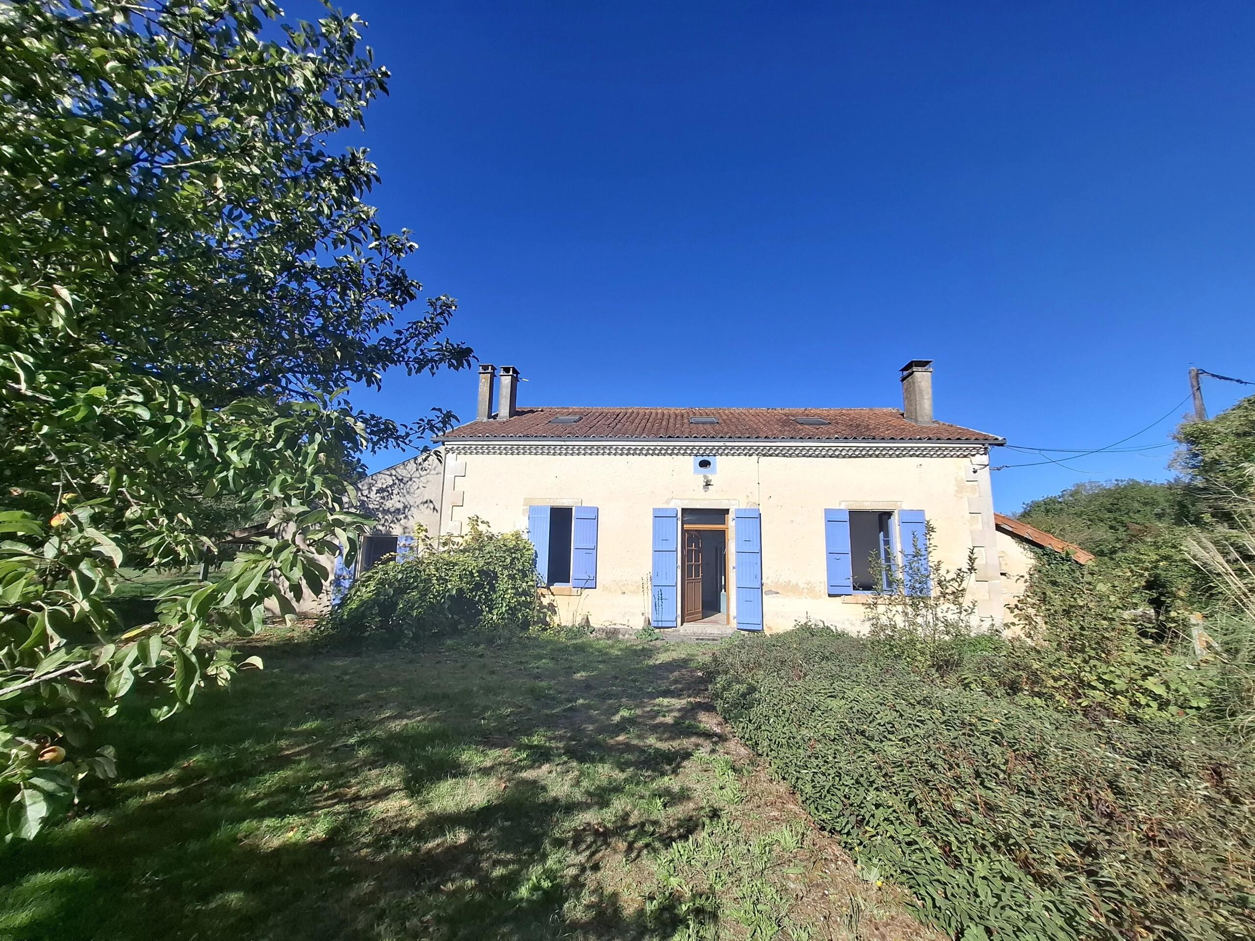 Idyllic Five-Bedroom Home in a Forest Setting with Large Gardens, Nouvelle-Aquitaine – France – BVI87329
