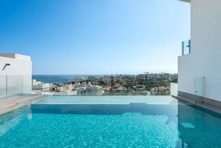 2 bedroom Apartment in Fuengirola, Malaga, Spain – 428-05196P