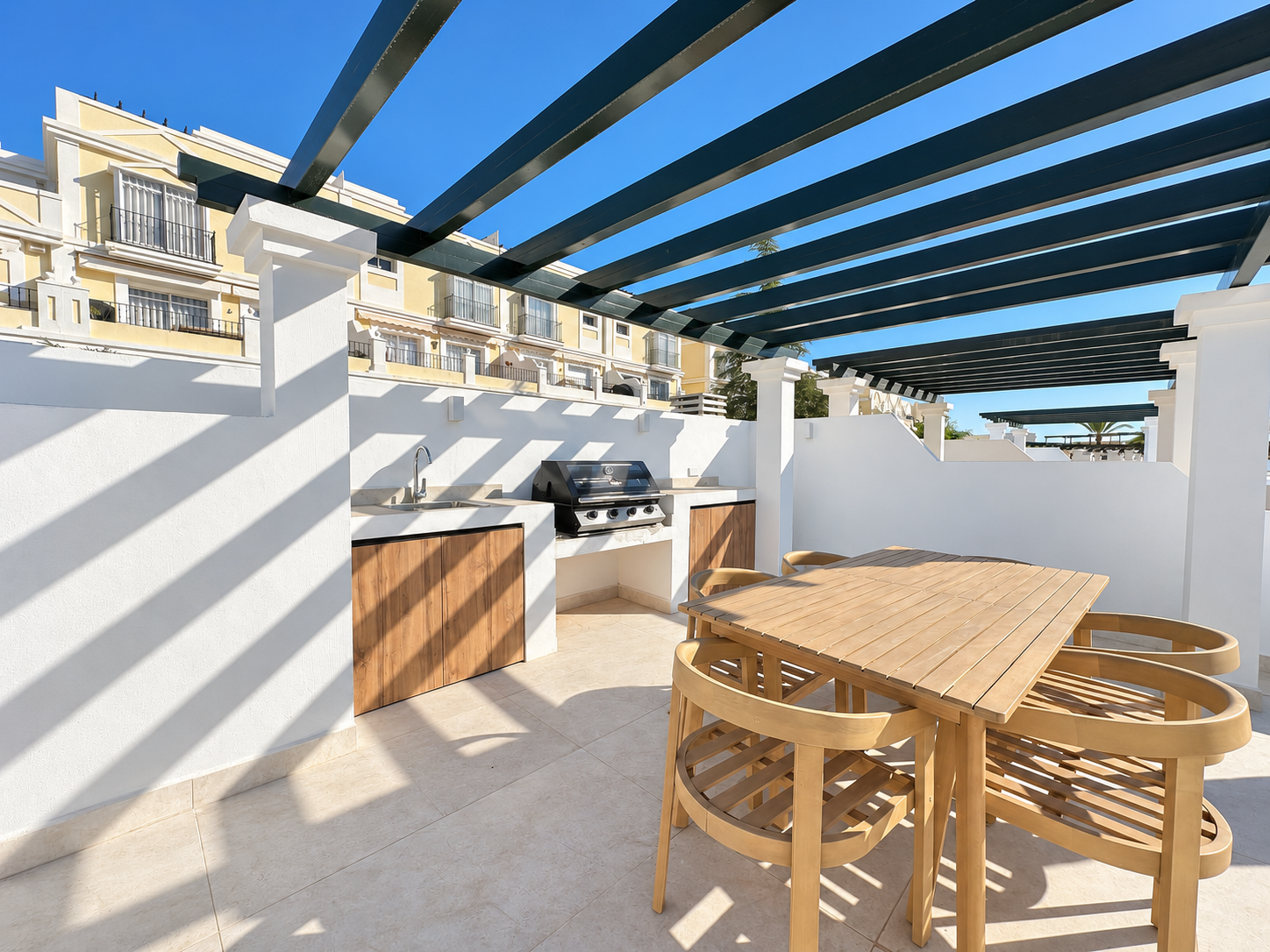 4 bedroom Duplex Penthouse in Marbella, Malaga, Spain – 428-05663P