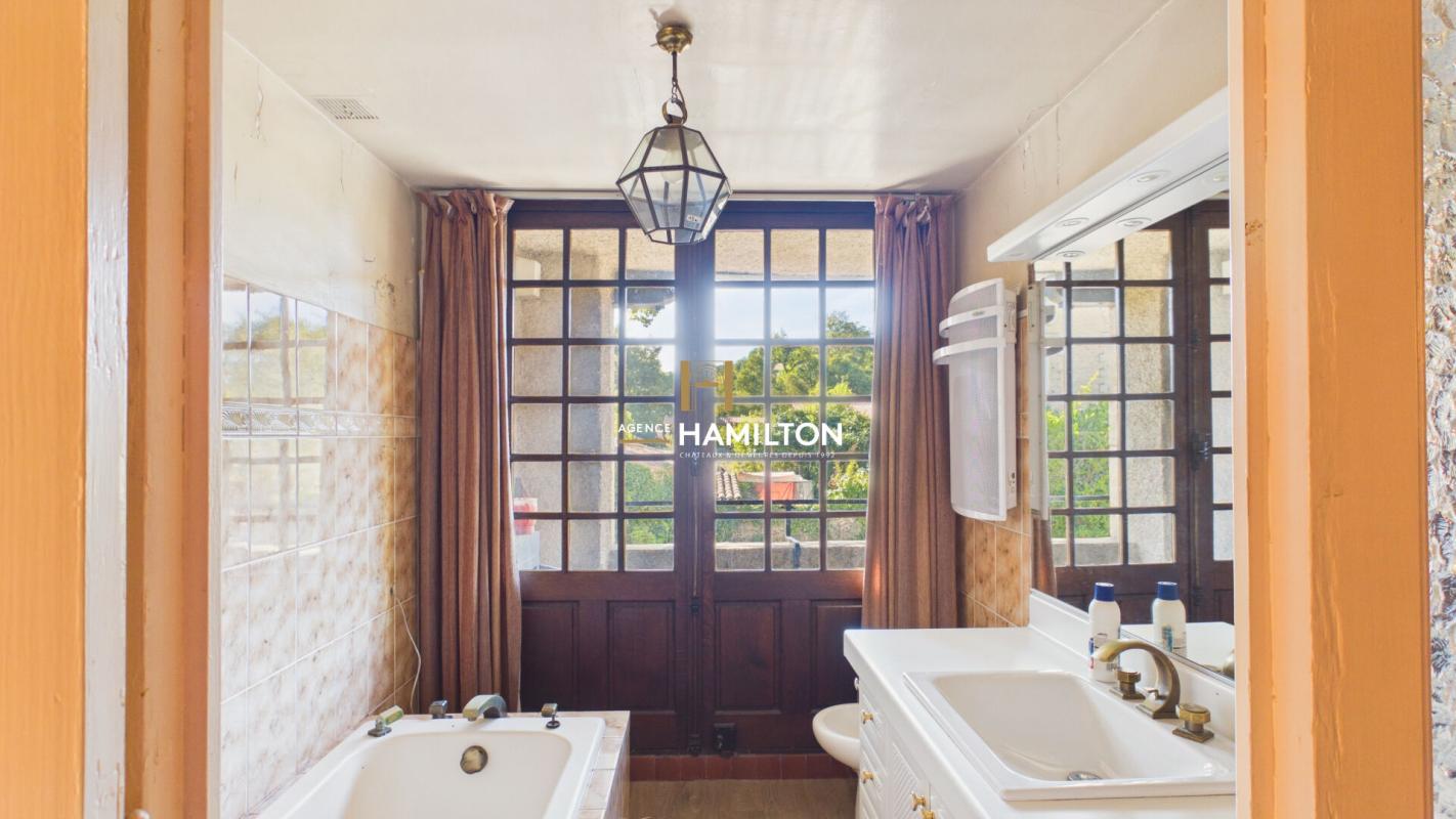 4 bedroom maison in Cordes Sur Ciel, Tarn, France