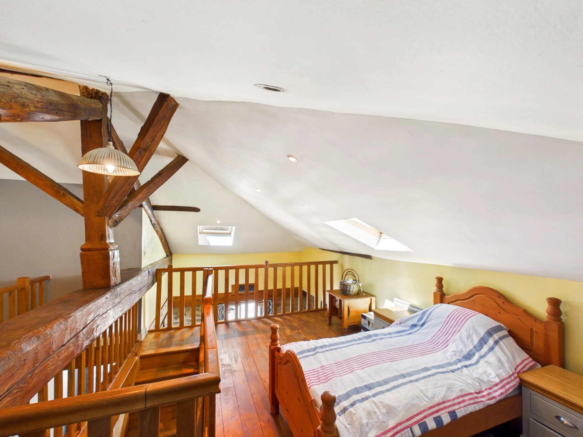 Charming Property with Two Houses, Barn, and Heated Pool, Nouvelle-Aquitaine – France – BVI76695