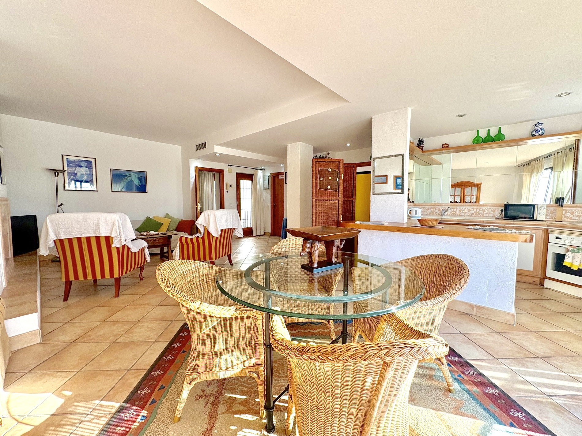 2 bedroom Apartment in Marbella, Malaga, Spain – 428-05690E