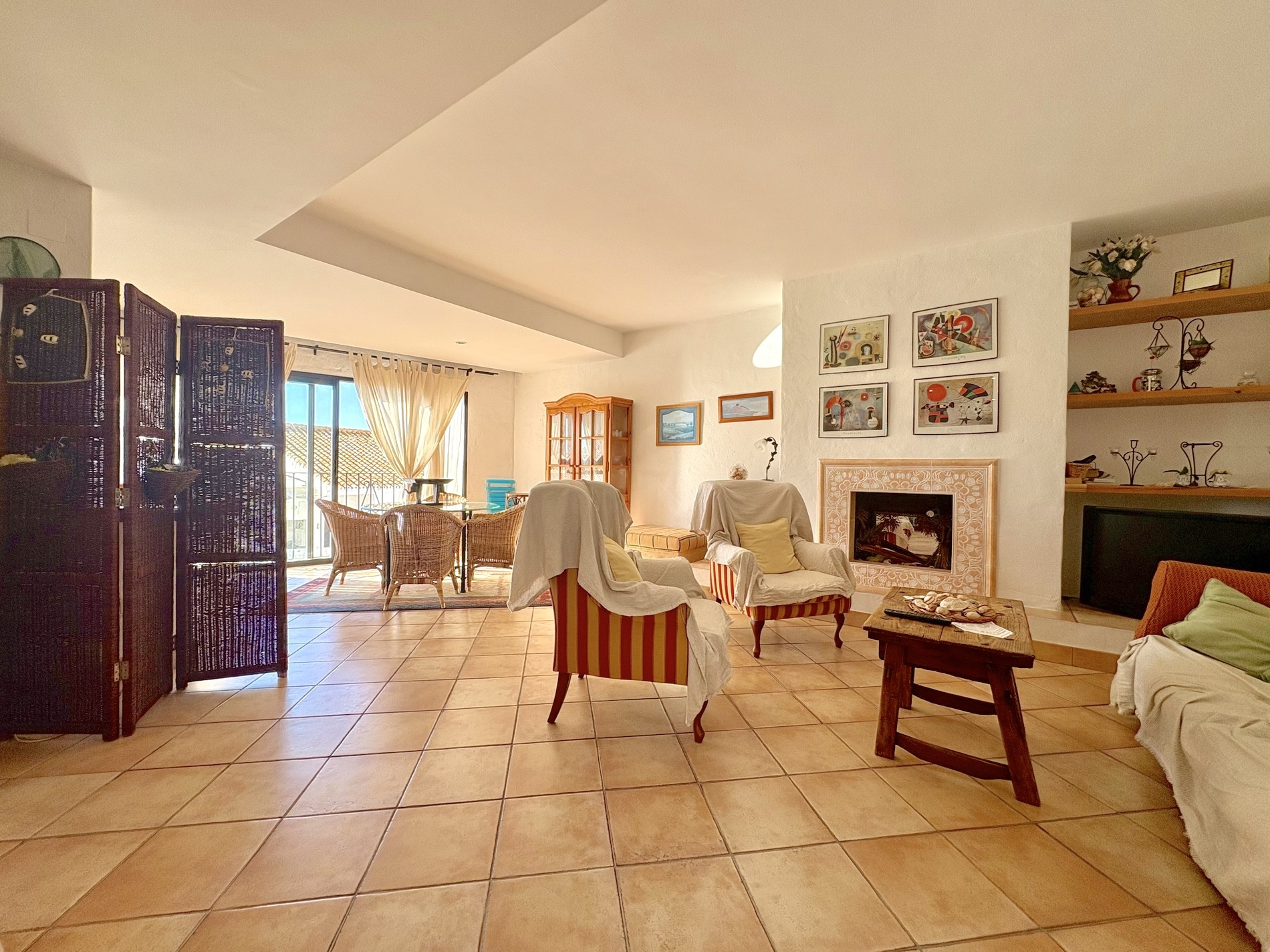 2 bedroom Apartment in Marbella, Malaga, Spain – 428-05690E