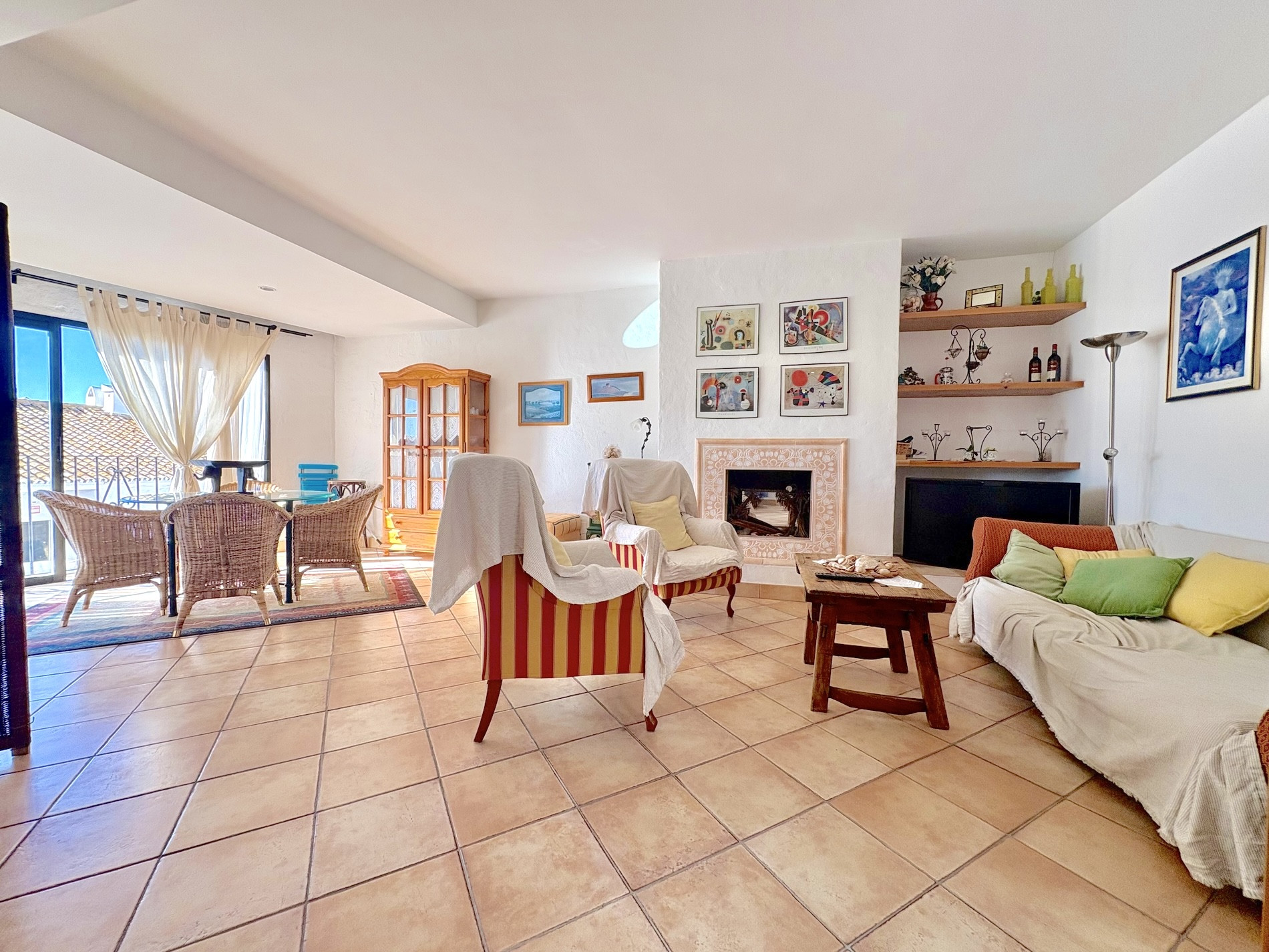 2 bedroom Apartment in Marbella, Malaga, Spain – 428-05690E