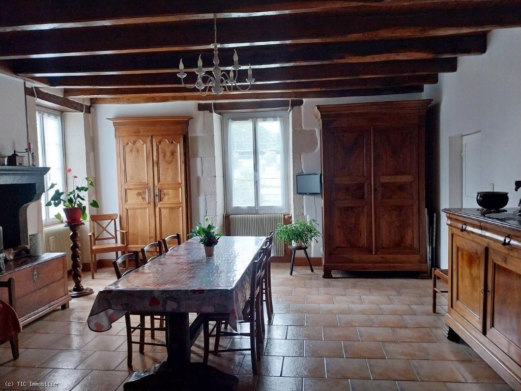 4 bedroom House in Villefagnan, France – r7599