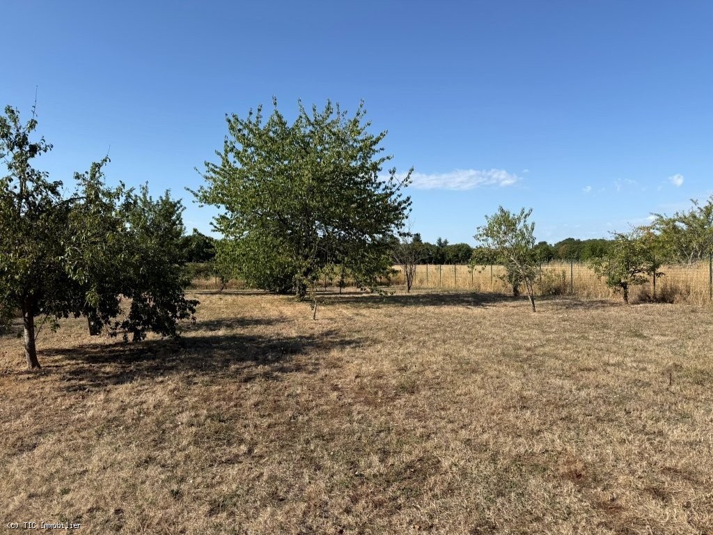 House in Ruffec, France – r7570