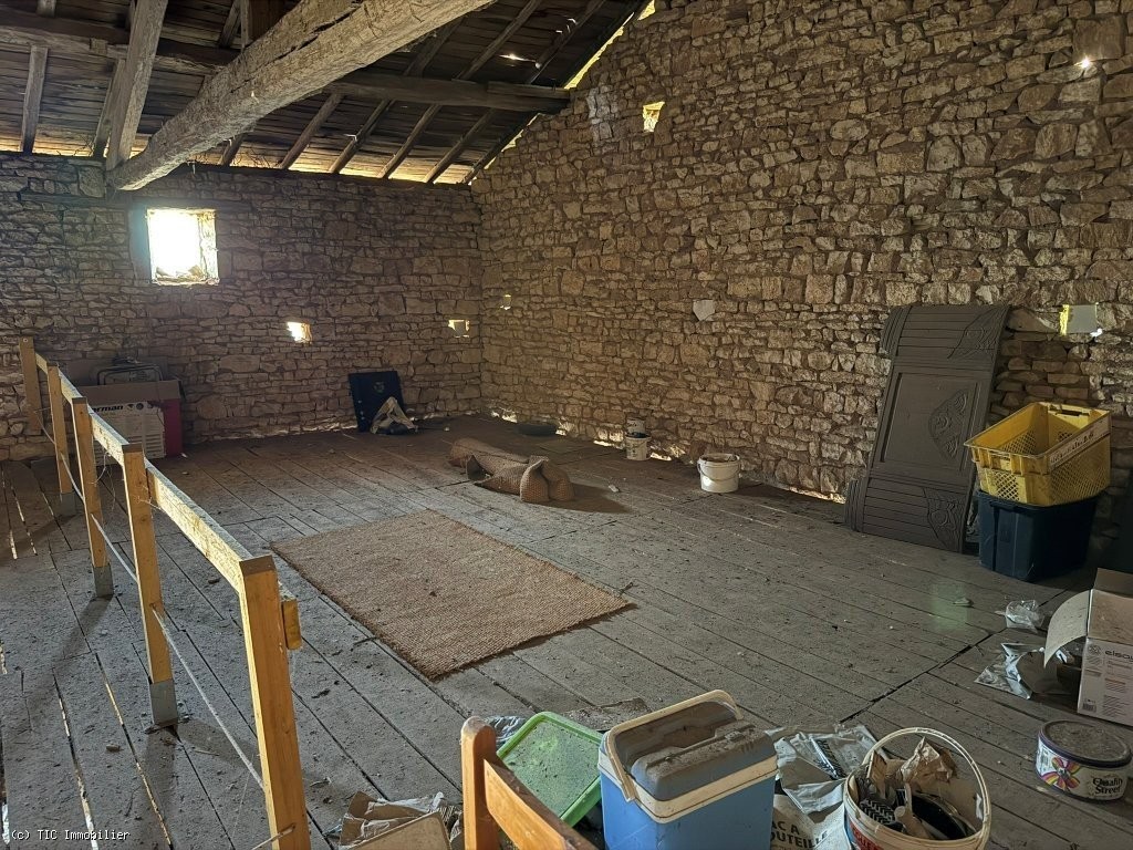 House in Ruffec, France – r7570