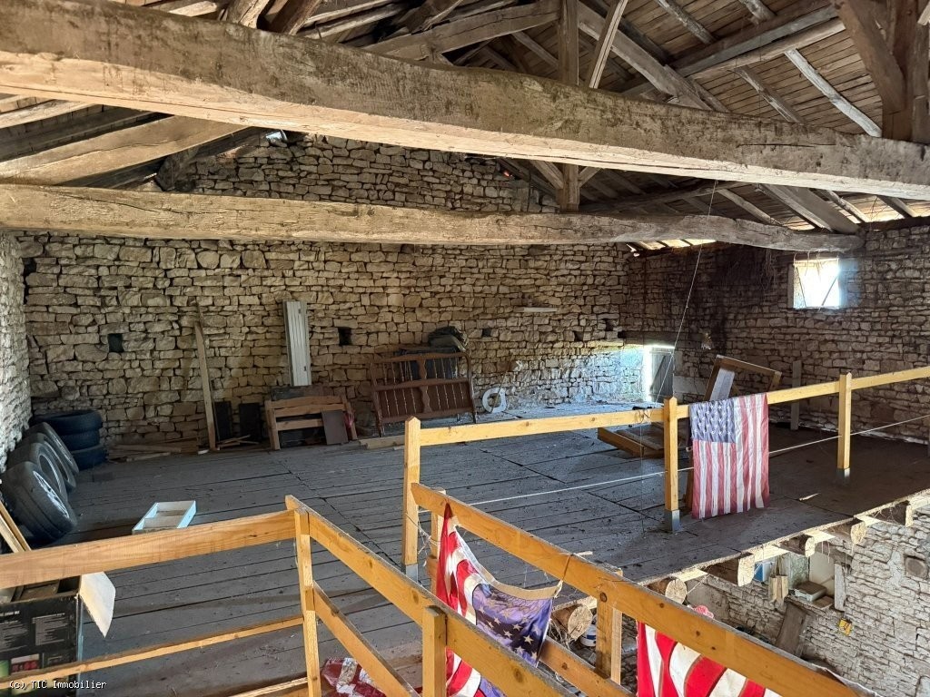 House in Ruffec, France – r7570