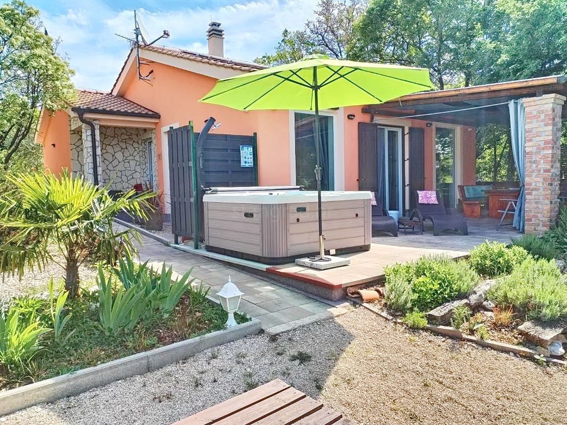 2 bedroom villa in Dobrinj, Croatia – 103566