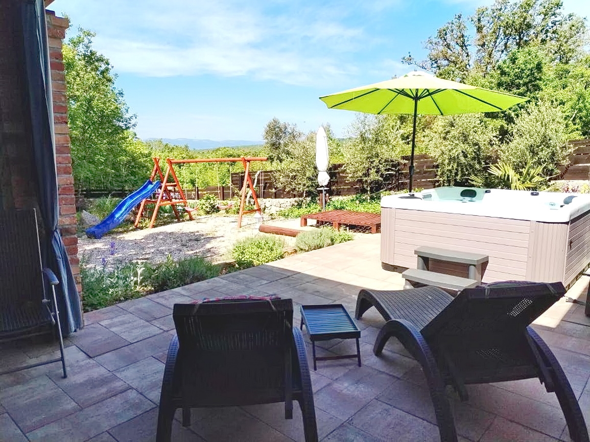 2 bedroom villa in Dobrinj, Croatia – 103566