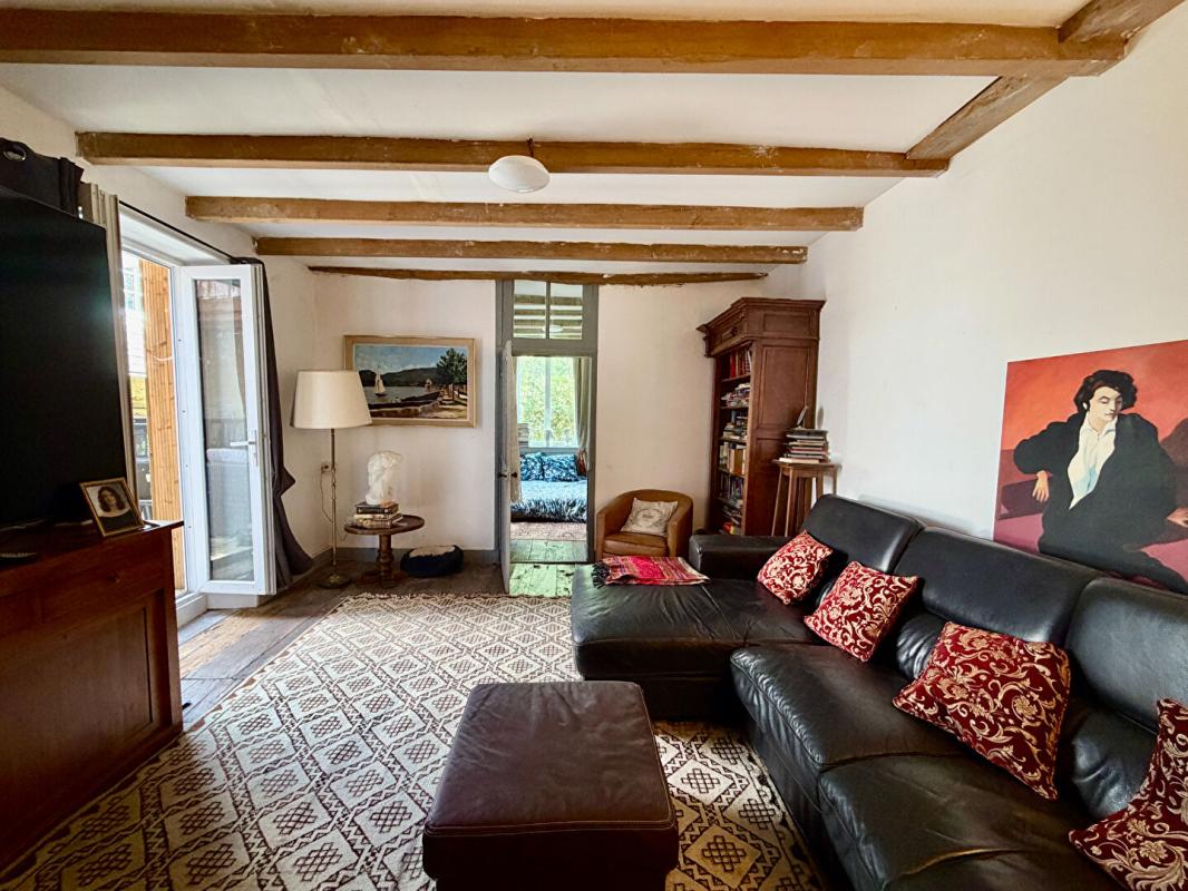 3 bedroom maison de ville in Ruffec, Charente, France