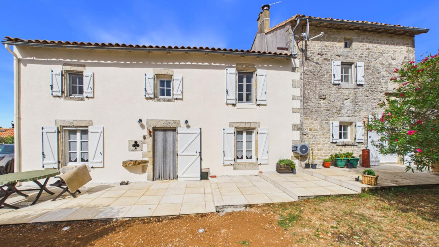 4 bedroom maison de village in Celles-sur-belle, Deux-Sèvres, France