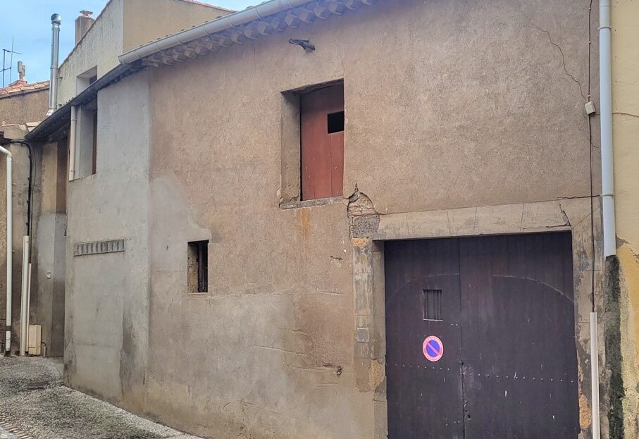 Barn in Puissalicon, Herault, France – pui45000ee