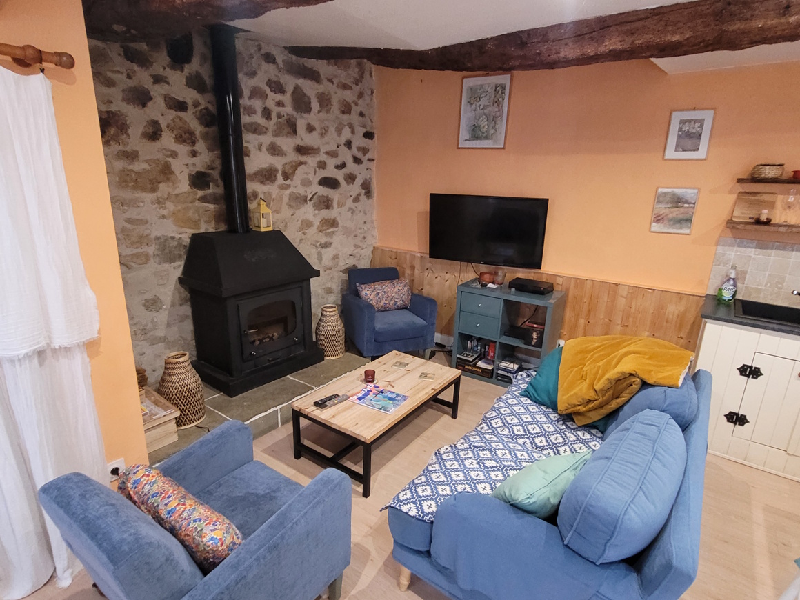 2 bedroom House in Cessenon Sur Orb, Herault, France – c140400ee