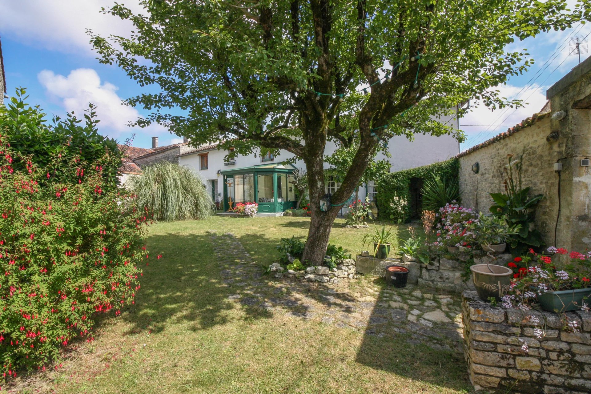 Spacious village house with pool and courtyard garden, Nouvelle-Aquitaine – France – BVI77418