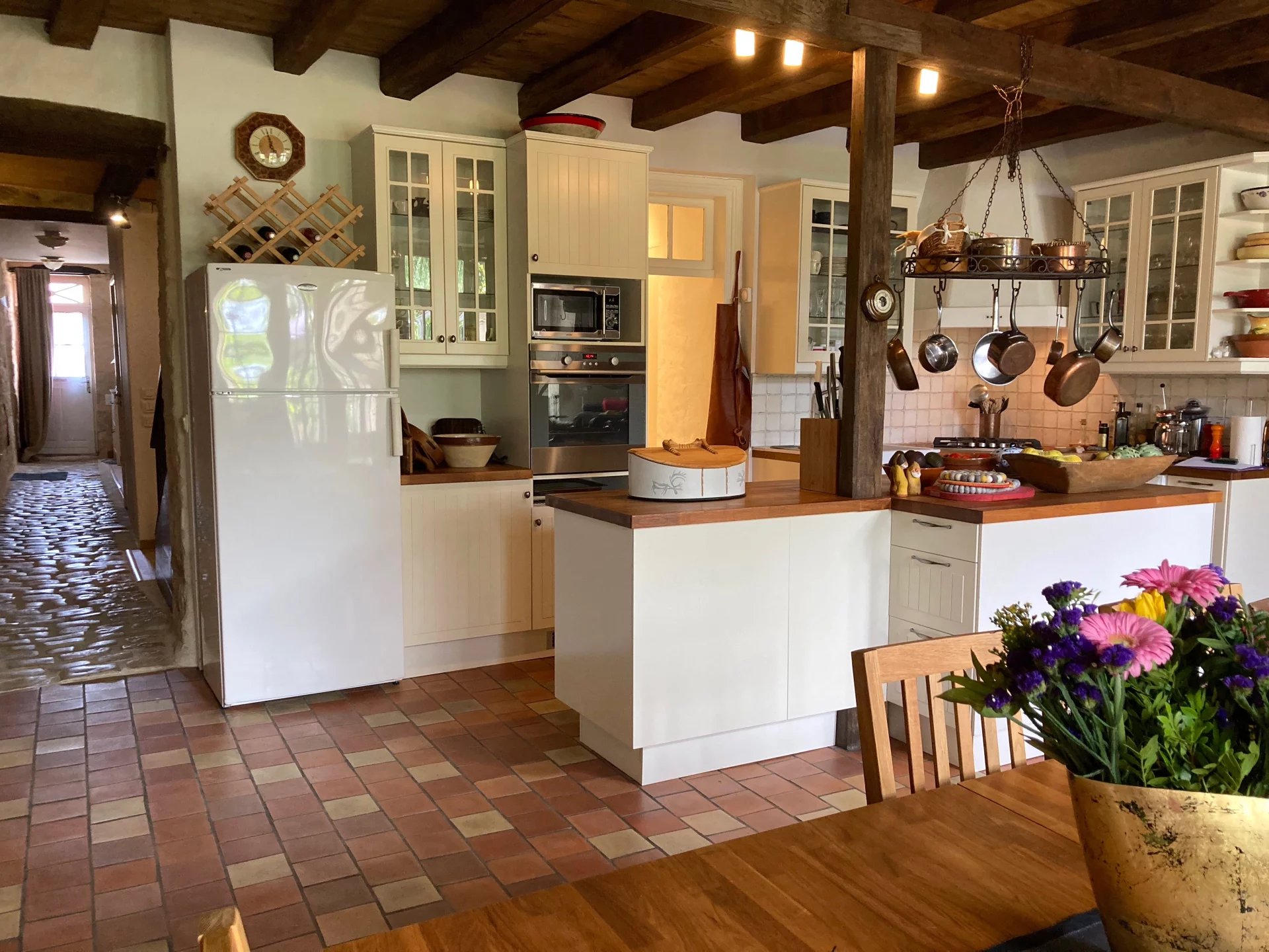 Gorgeous 3-bed riverside property with garden, Nouvelle-Aquitaine – France – BVI80520