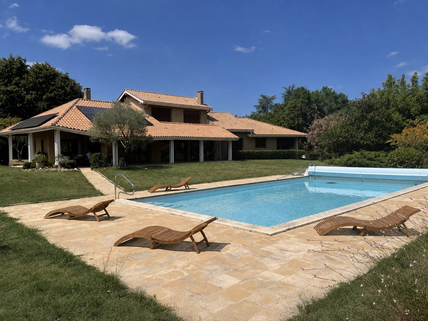 Architect-Designed House with Park, Pool  – Casteljaloux, Nouvelle-Aquitaine – France – BVI84282