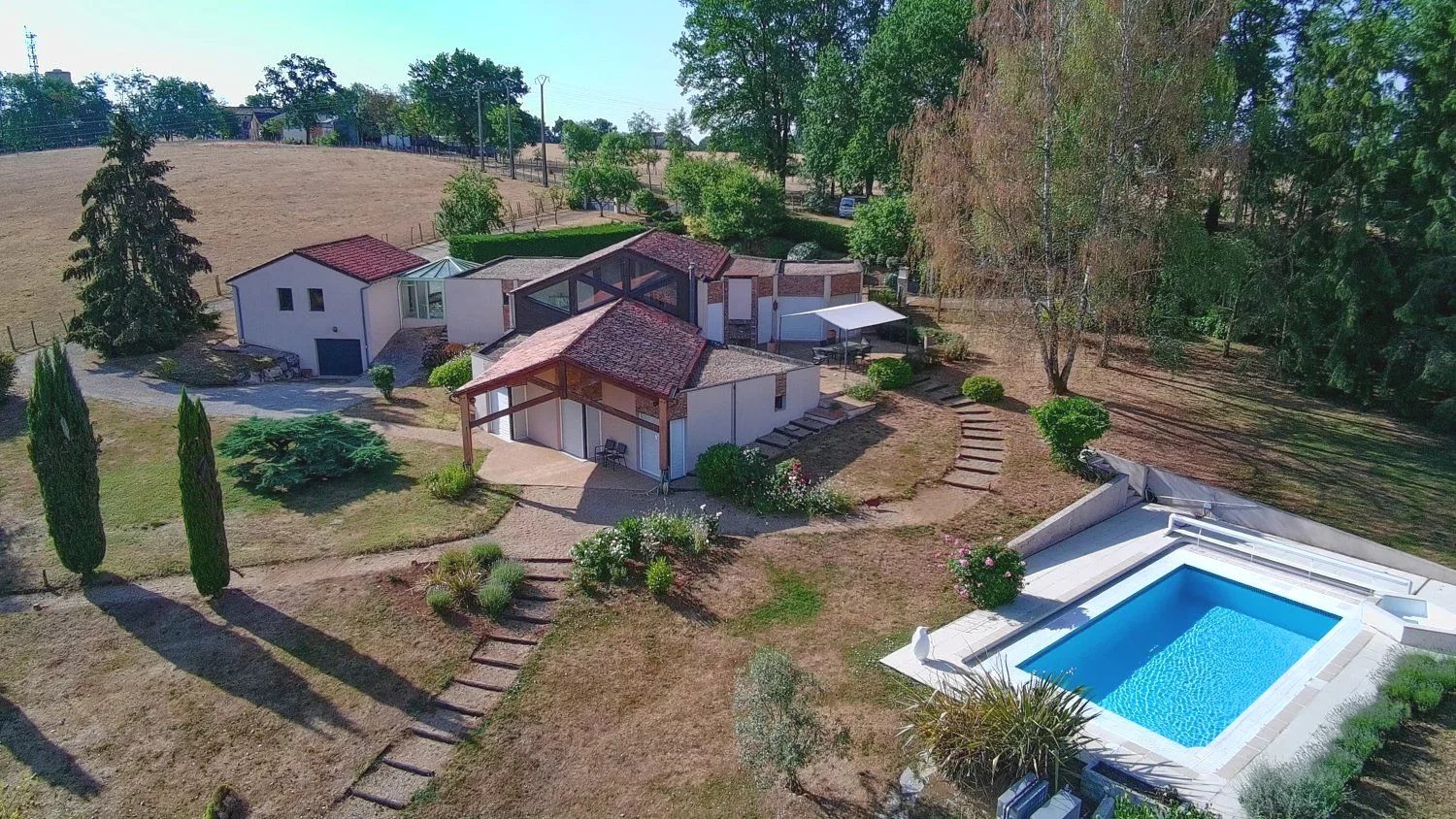 Architect design villa on outskirts of Thiviers, Nouvelle-Aquitaine – France – BVI86309