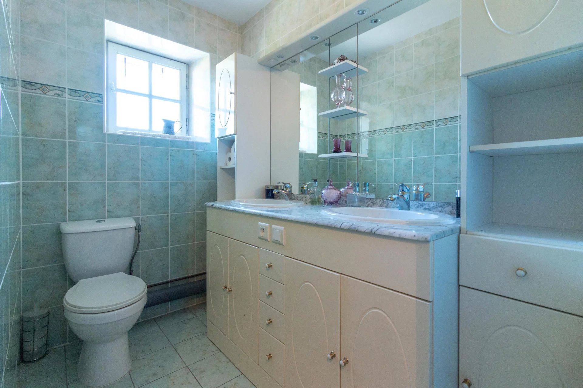 Charming Village House with Garden, Garage and Excellent Potential, Nouvelle-Aquitaine – France – BVI87373