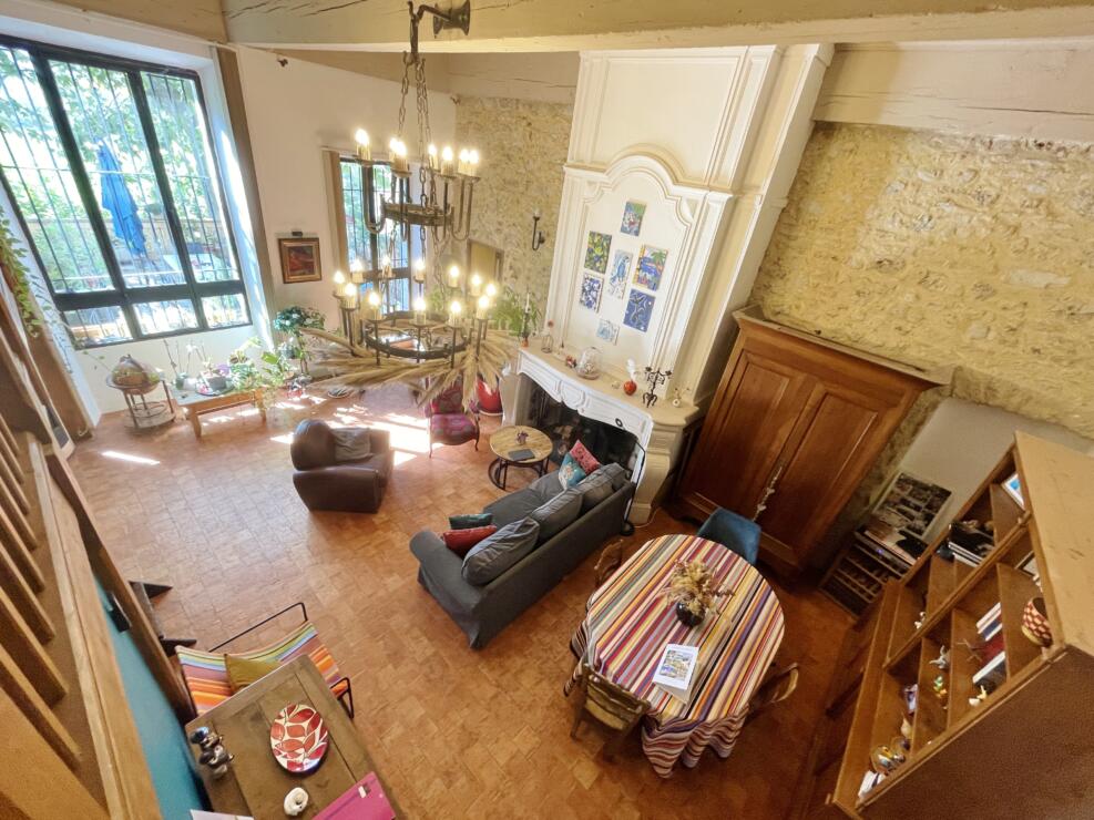 Fabrezan – Characterful village home with stunning terrace giving panoramic and vineyard views.