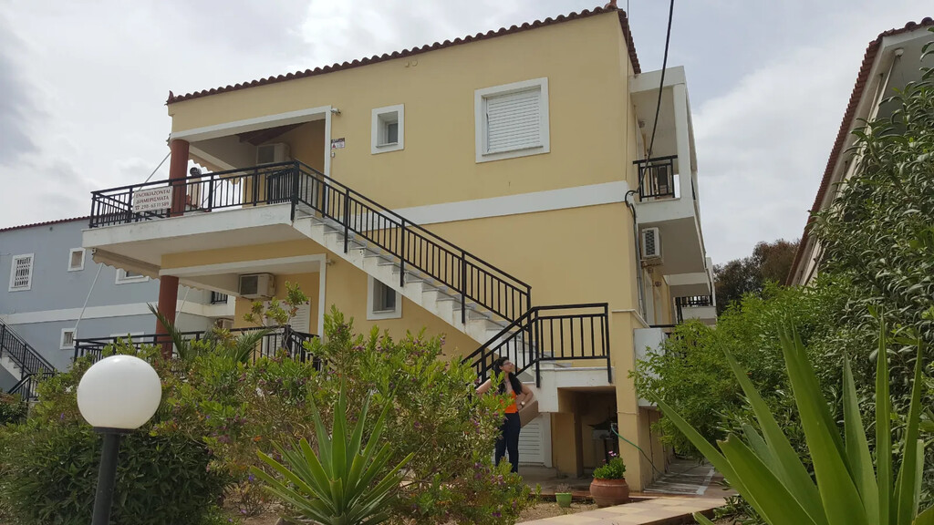 2 bedroom Flat in Saronikos, Corinthia, Greece – 66902