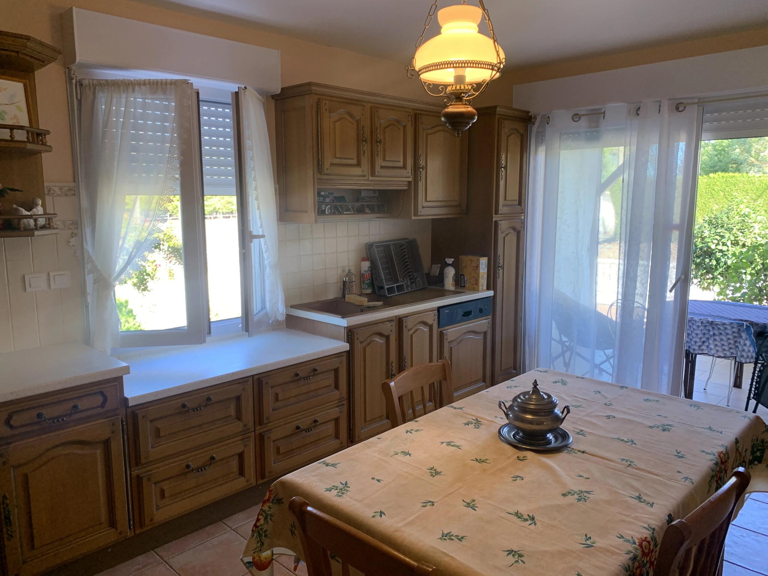 Spacious 5-Bedroom Village Home with Separate Accommodation, Nouvelle-Aquitaine – France – BVI87327