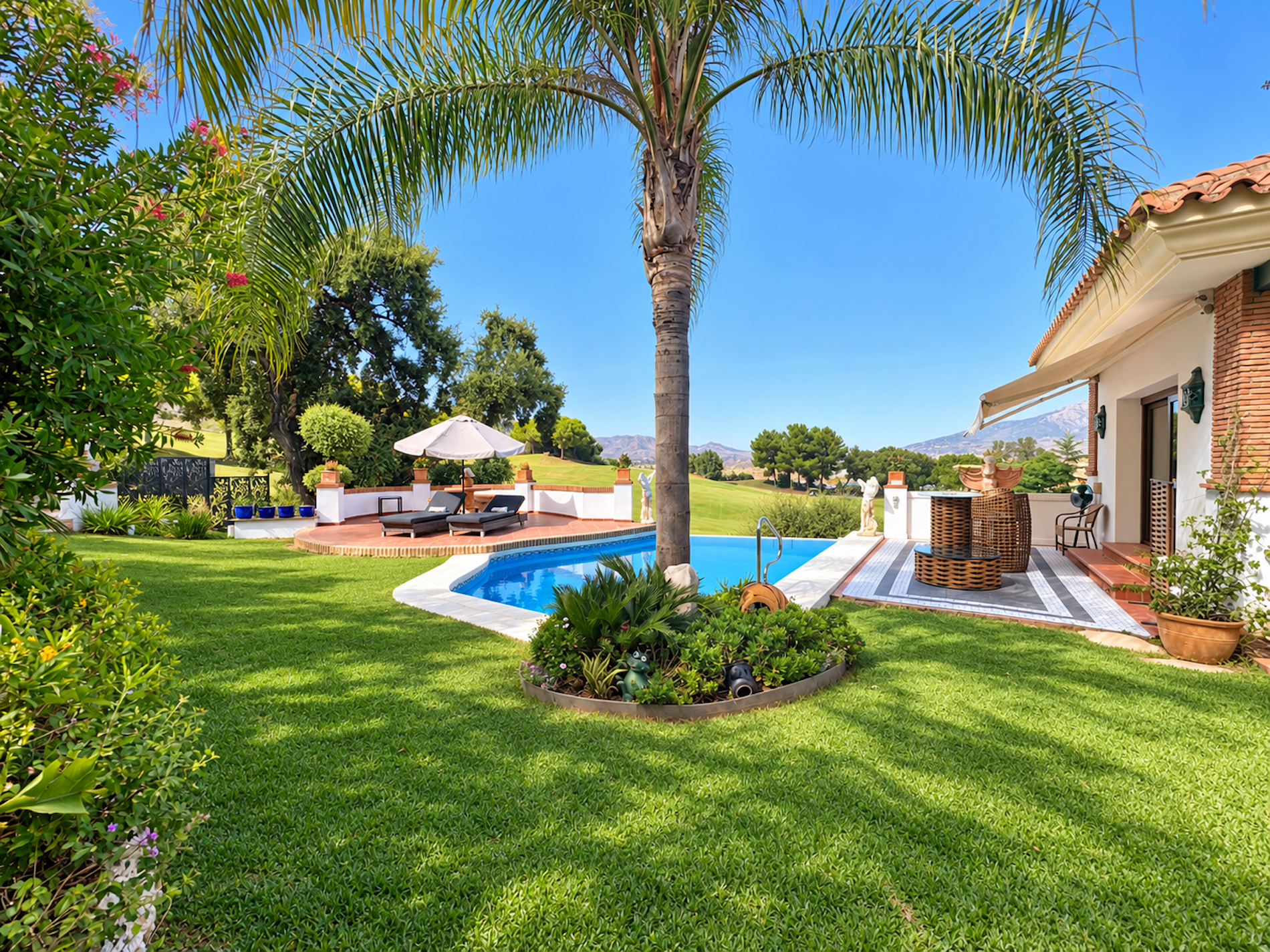 4 bedroom Villa in Mijas Costa, Malaga, Spain – 428-05542P