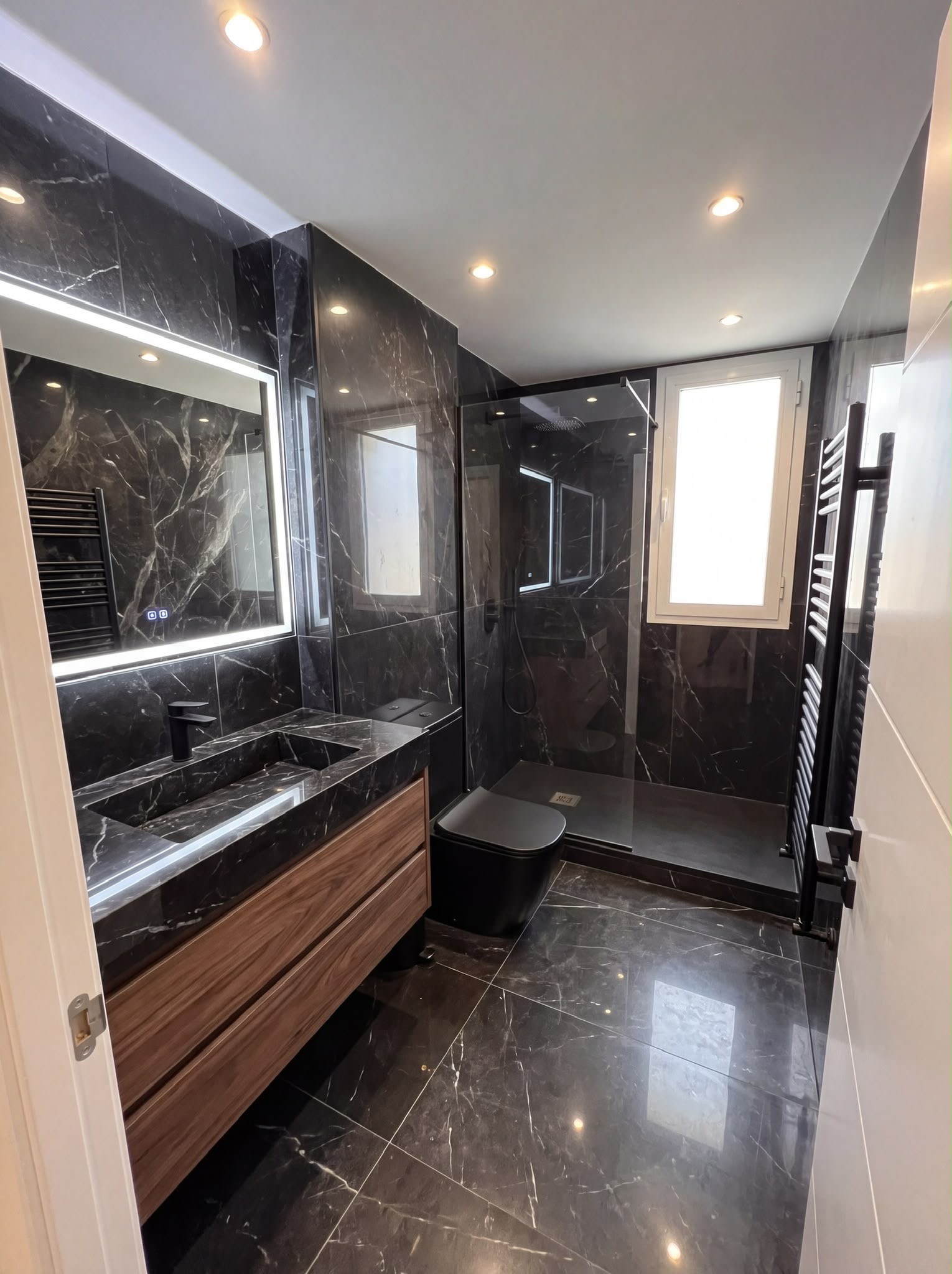 2 bedroom Apartment in Marbella, Malaga, Spain – 428-05688P