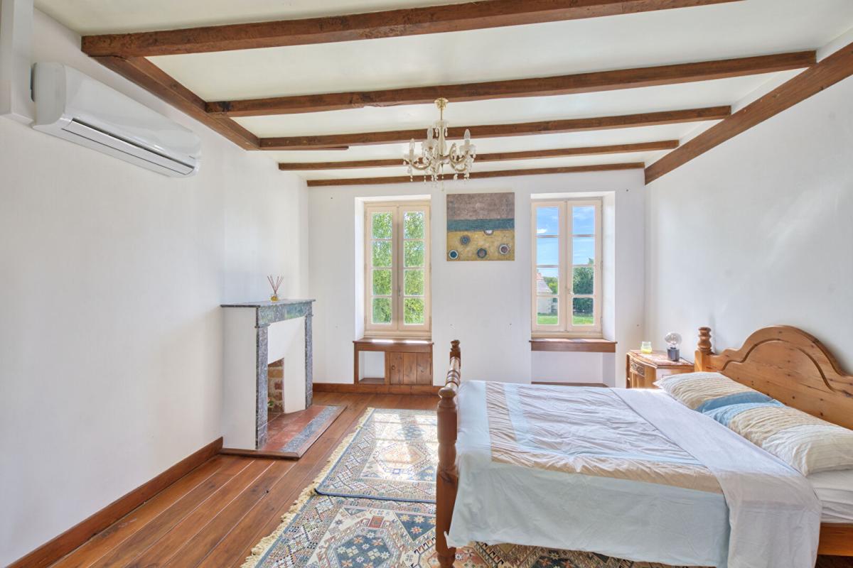 4 bedroom maison de maitre in Essouvert, Charente-Maritime, France