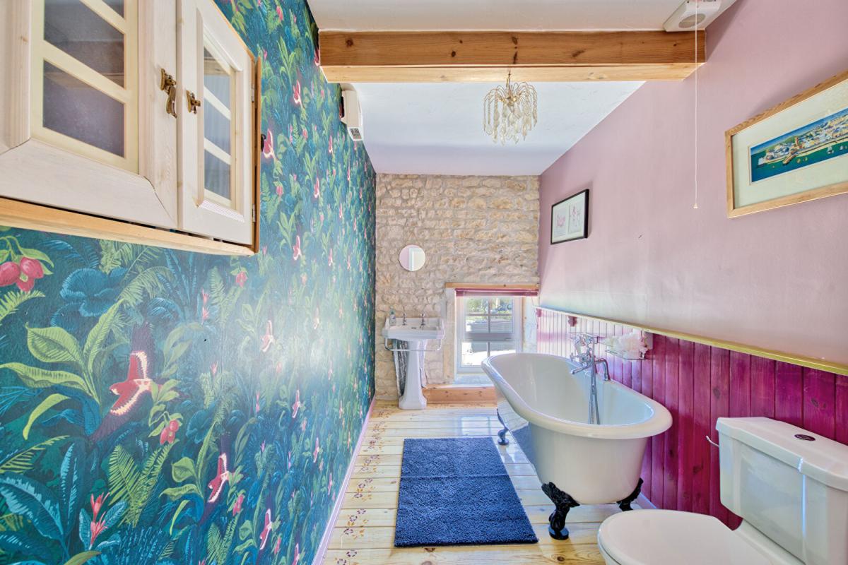 4 bedroom maison de maitre in Essouvert, Charente-Maritime, France