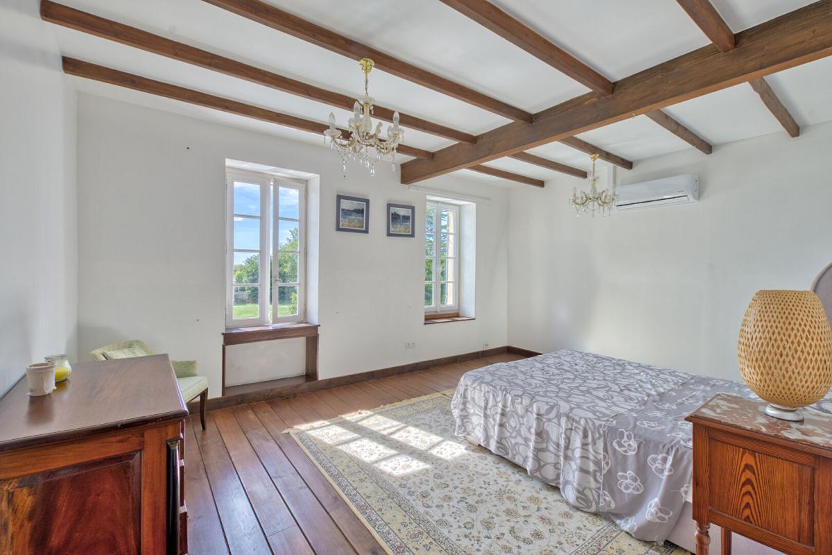 4 bedroom maison de maitre in Essouvert, Charente-Maritime, France