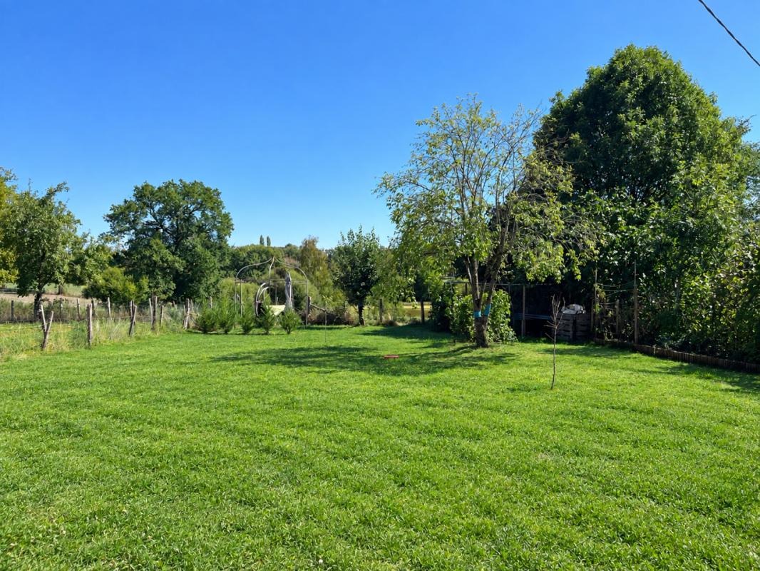 3 bedroom maison in Chabrac, Charente, France