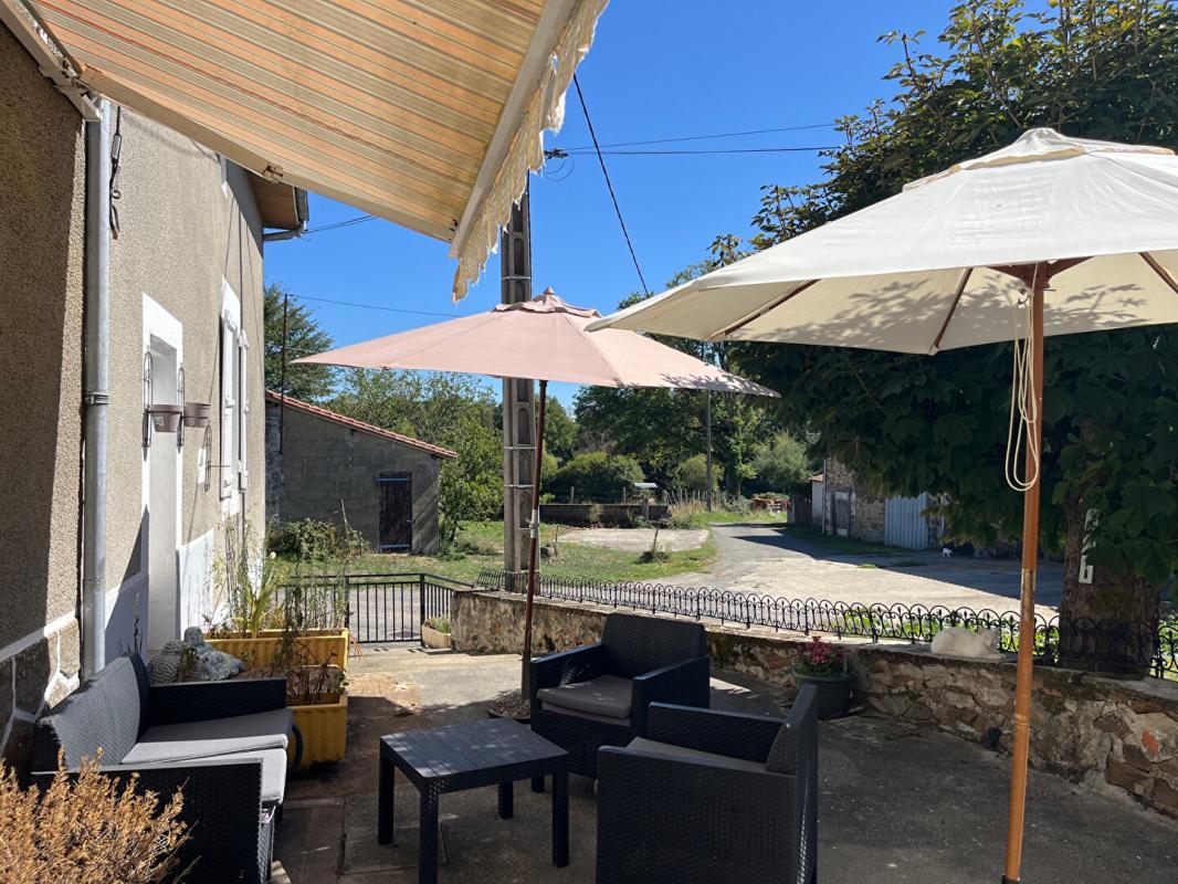 3 bedroom maison in Chabrac, Charente, France