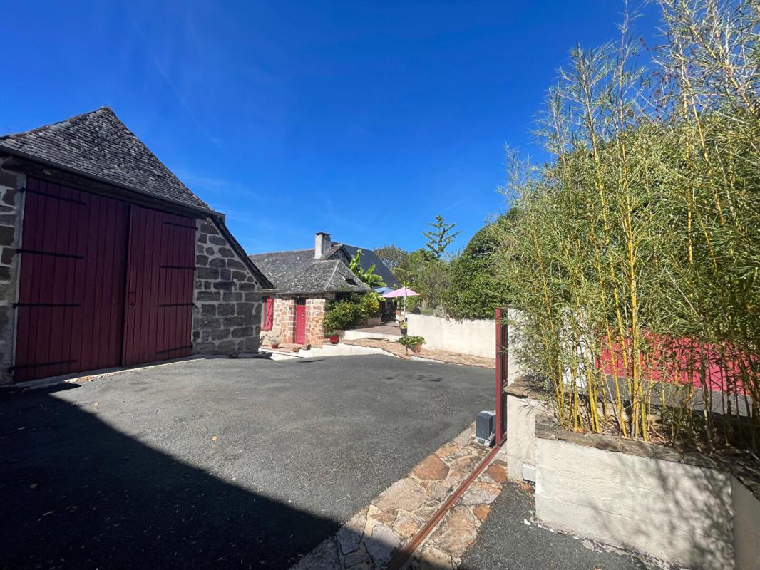 4 bedroom propriete in Saint Bonnet La Riviere, Corrèze, France